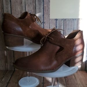 Women's cognac ankle boot 11